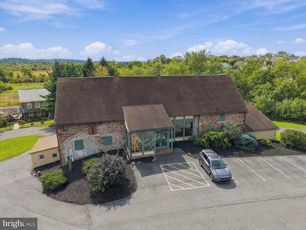 2887 N READING ROAD , ADAMSTOWN, PA 19501