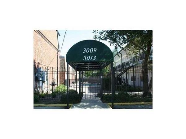 3013 RIDGELAKE Drive , Unit 211, Metairie, LA 70002