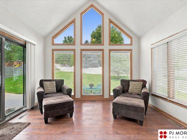 17622 Monroe Street, Omaha, NE 68135