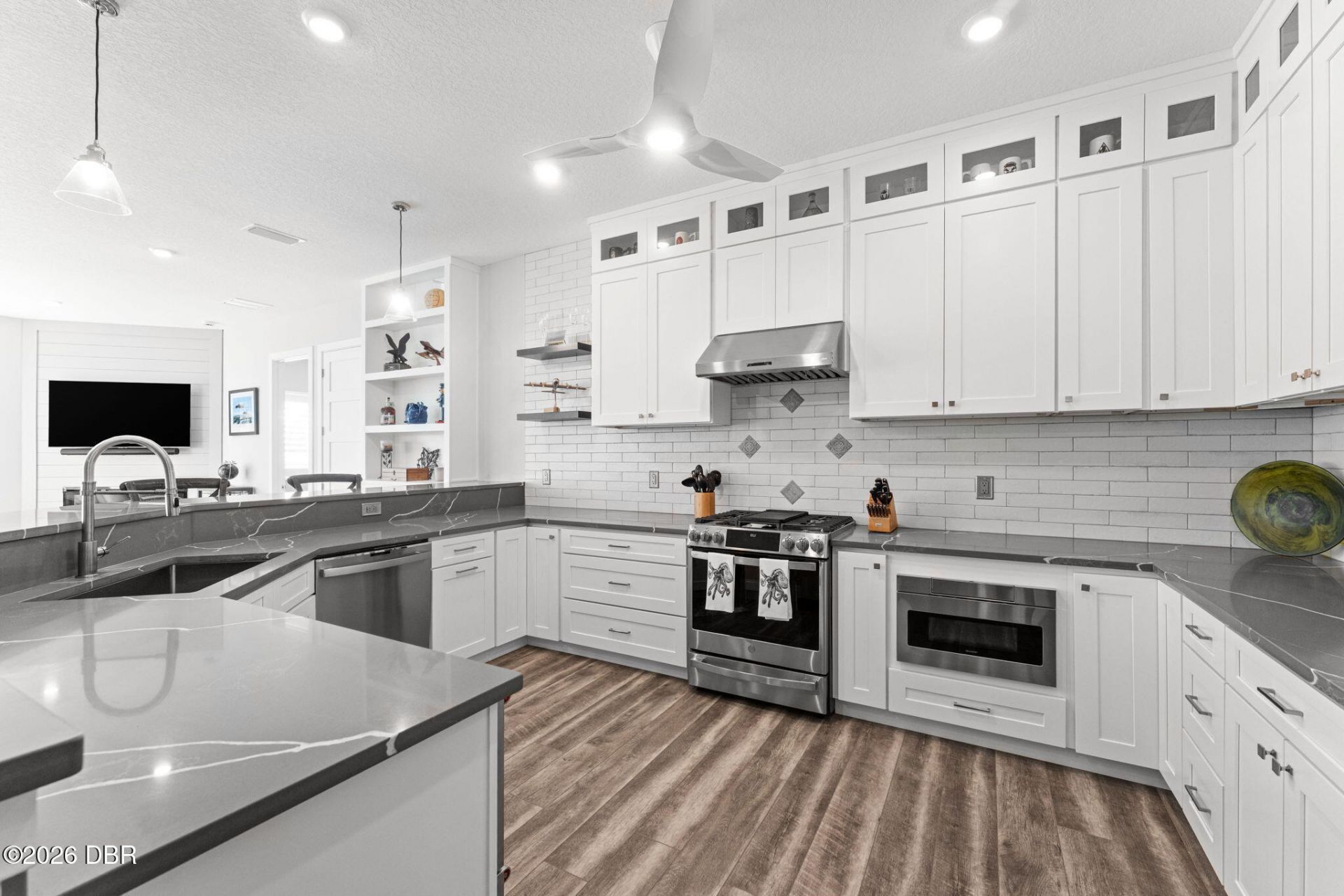 429 Columbus Avenue, New Smyrna Beach, FL 32169 Photo