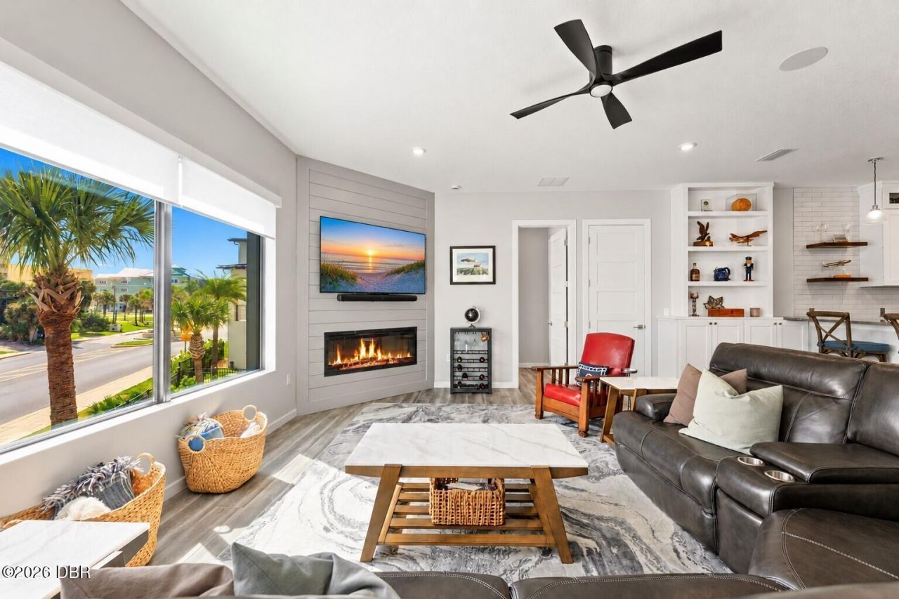 429 Columbus Avenue, New Smyrna Beach, FL 32169 Photo