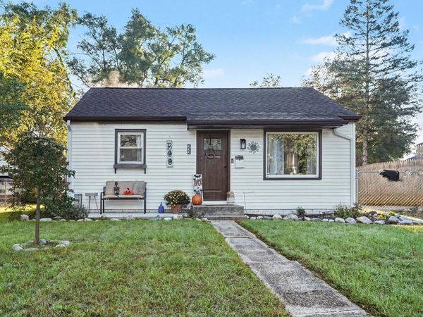 232 N Woodlawn Avenue, Battle Creek, MI 49037