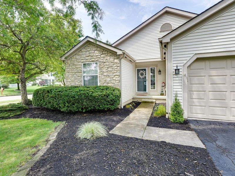 9183 Prestwick Green Drive, Columbus, OH 43240 Photo 5