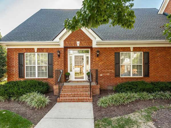 18 Wyndermere, Hendersonville, TN 37075