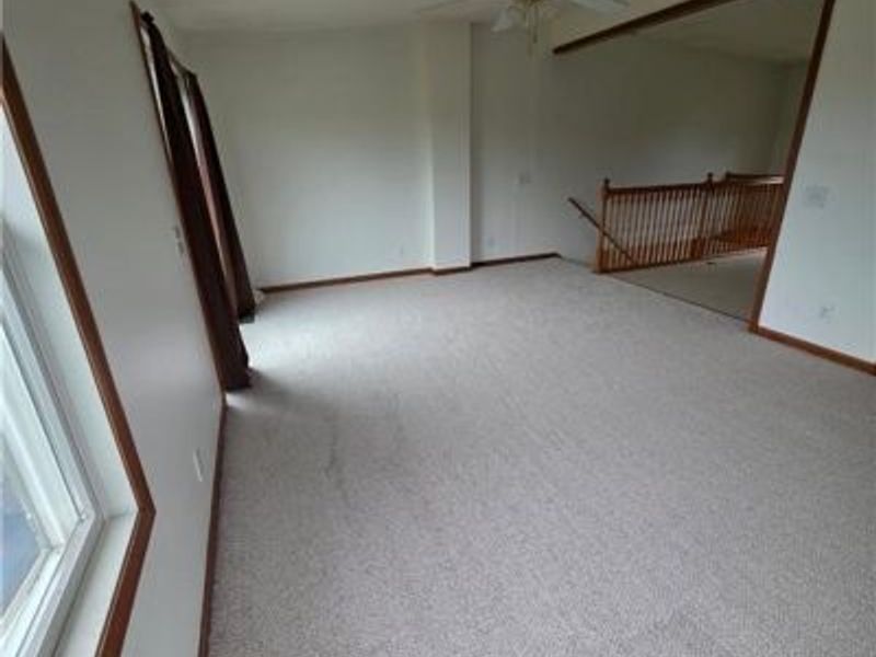 139 Meadowpark Drive, Cambridge, OH 43725 Photo 11