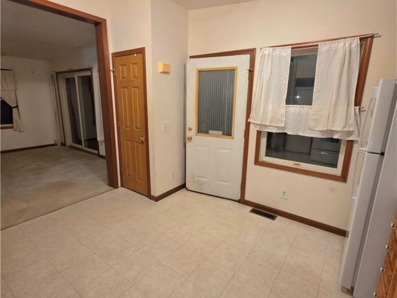 139 Meadowpark Drive, Cambridge, OH 43725 Photo 38