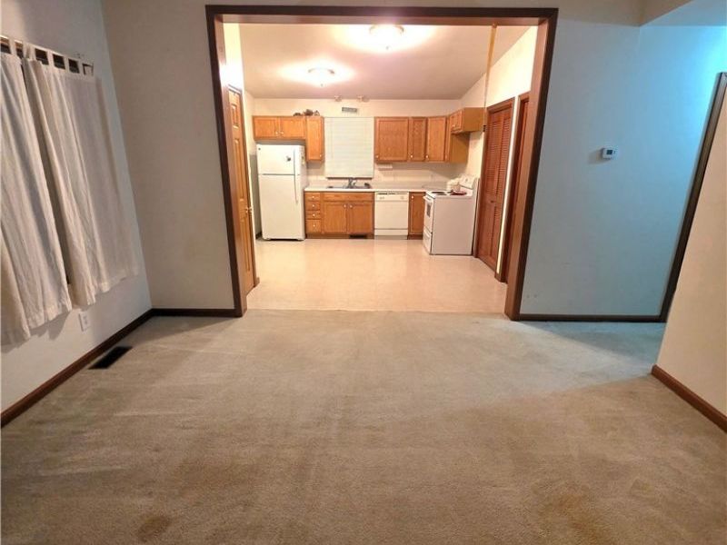 139 Meadowpark Drive, Cambridge, OH 43725 Photo 40