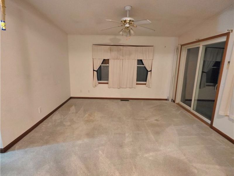 139 Meadowpark Drive, Cambridge, OH 43725 Photo 41