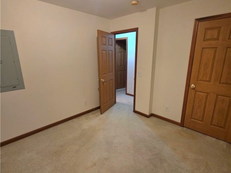 139 Meadowpark Drive, Cambridge, OH 43725 Photo 44