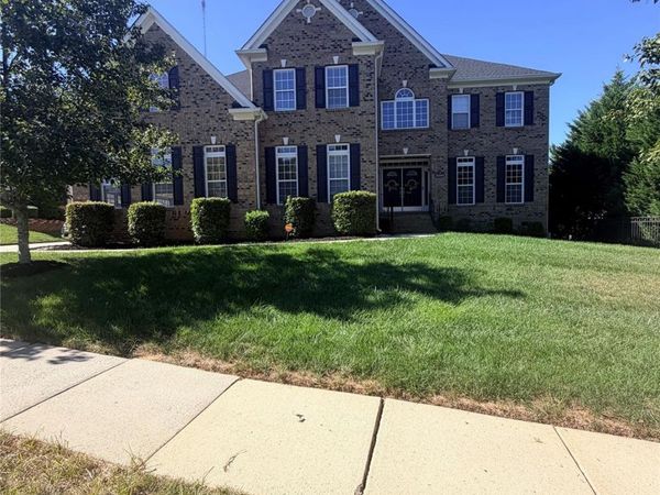 16803 Silversword Drive , Charlotte, NC 28213