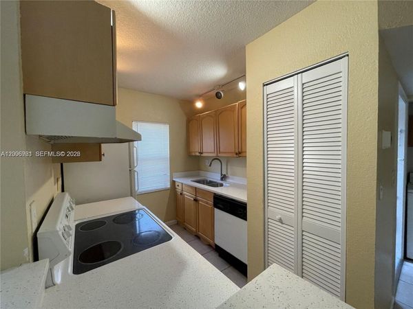 11626 NW 26th Ct , Unit 4, Coral Springs, FL 33065