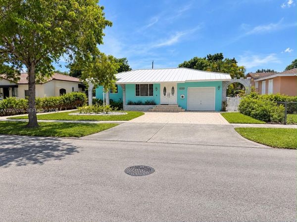 4450 SW 2nd St , Miami, FL 33134