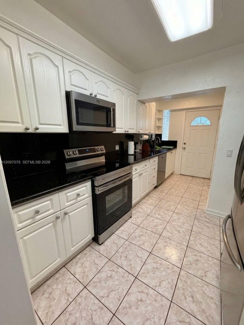 4450 SW 2nd St , Miami, FL 33134 Photo
