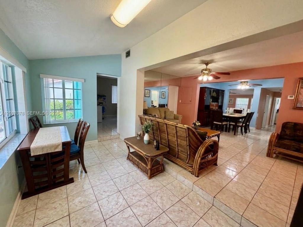 4450 SW 2nd St , Miami, FL 33134 Photo