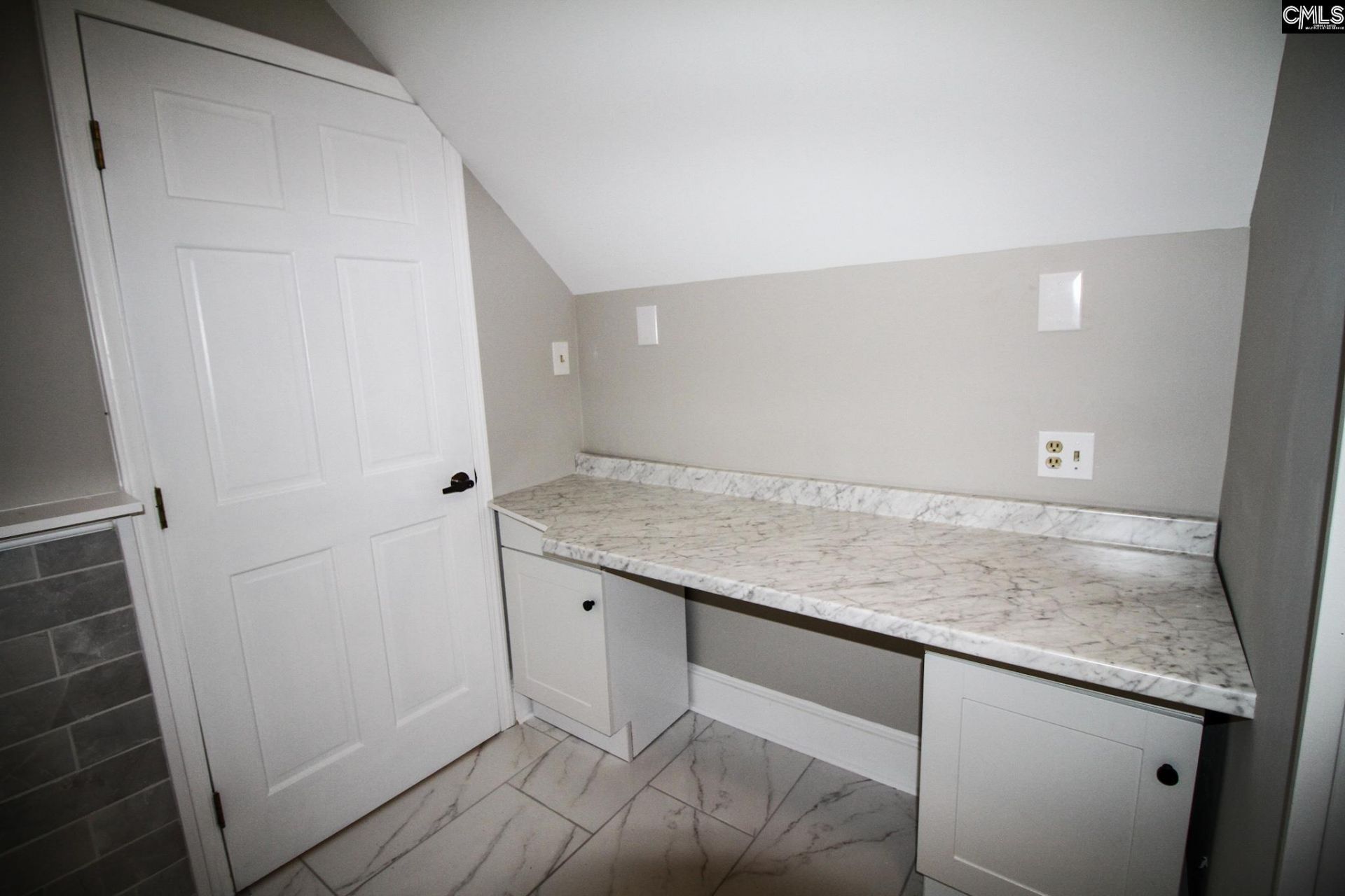 405 Shortbow Court Photo 25