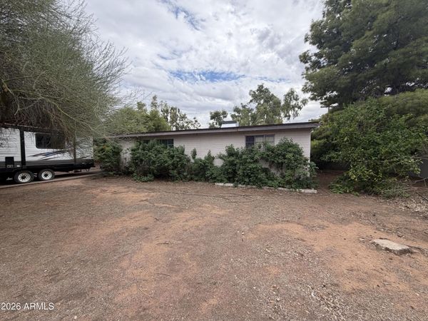 4713 E DEVONSHIRE Avenue, Phoenix, AZ 85018