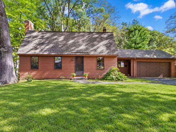 8 Ethelyn Cir, Maynard, MA 01754