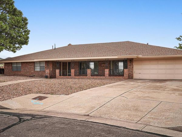 1717 Catron Court SE, Albuquerque, NM 87123