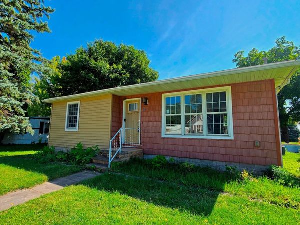 312 4th Street S, Gaylord, MN 55334