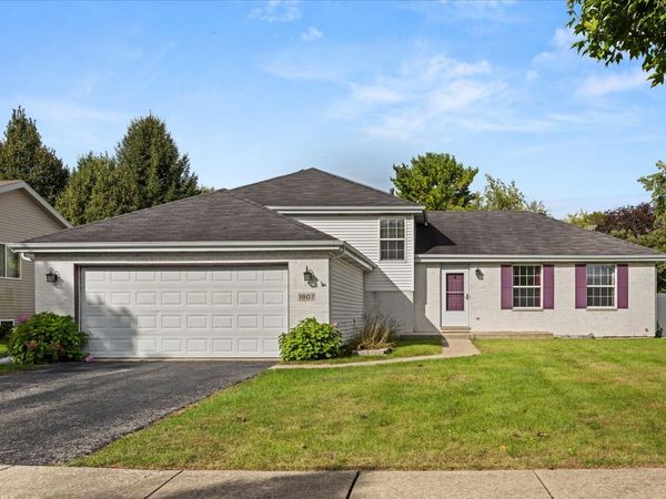 1807 LARKSPUR Drive , Plainfield, IL 60586