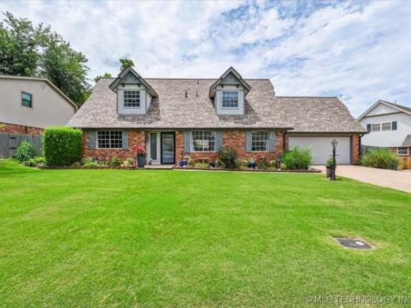 6310 S 72nd Place , Tulsa, OK 74133