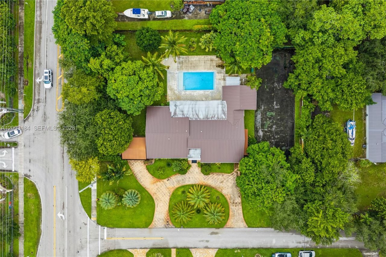8700 SW 97th Ter, Miami, FL 33176 Photo