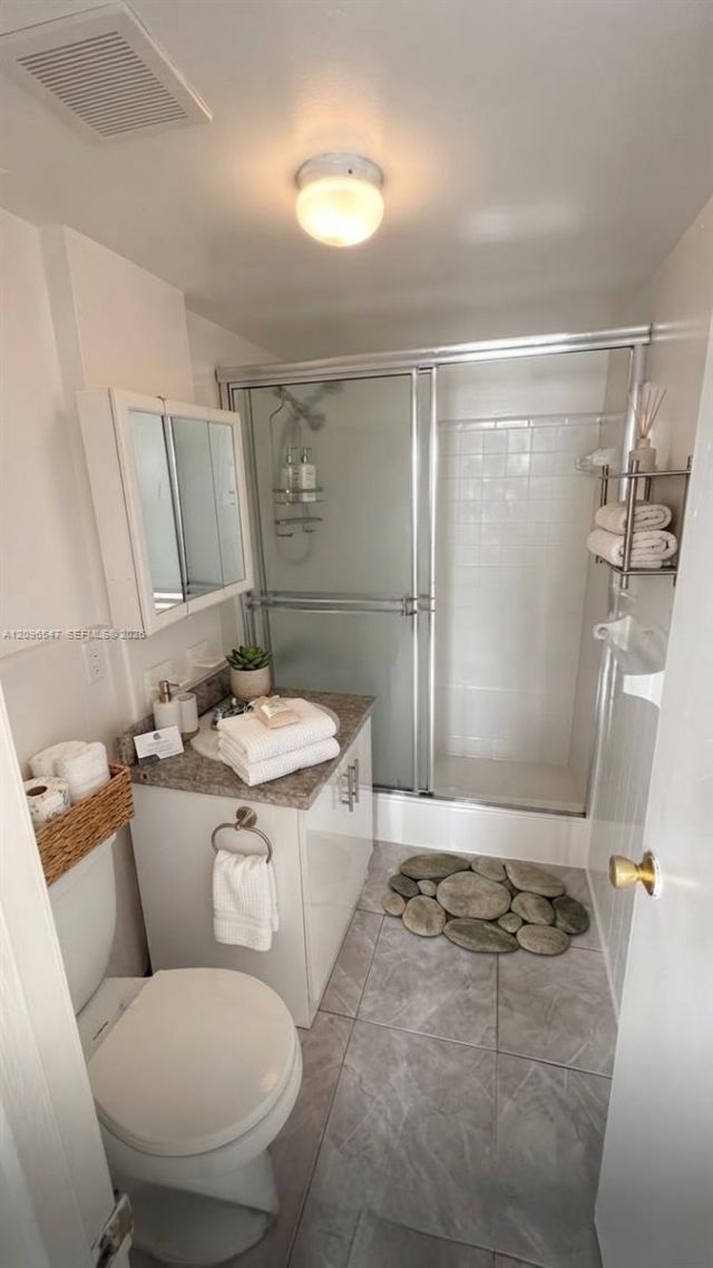 2745 W Okeechobee Rd , Unit 56, Hialeah, FL 33010 Photo