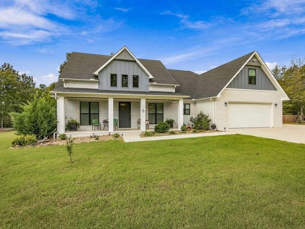 6 Emerald Ln., Greers Ferry, AR 72067