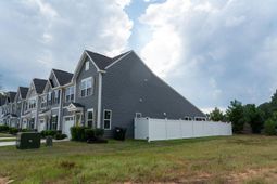 117 Oxbow Drive photo 4