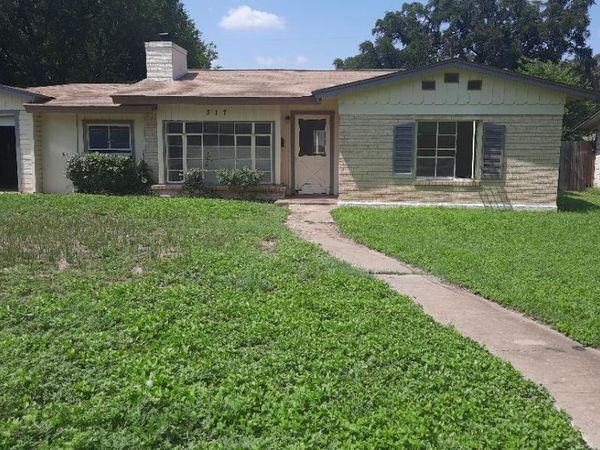 317 OVERHILL DR, San Antonio, TX 78228