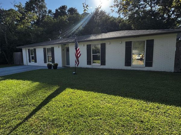 102 Shiloh Circle, Ocean Springs, MS 39564