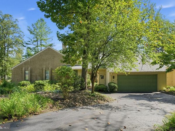 40 TOFT WOODS WAY, MEDIA, PA 19063