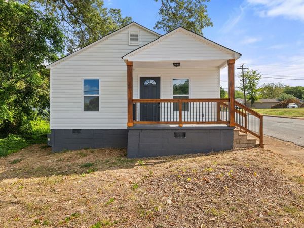 235 Main St, Florence, AL 35630