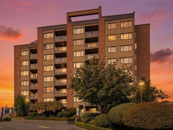 103 Gorge Rd E, Unit #405, Victoria, BC V9A 5Z2