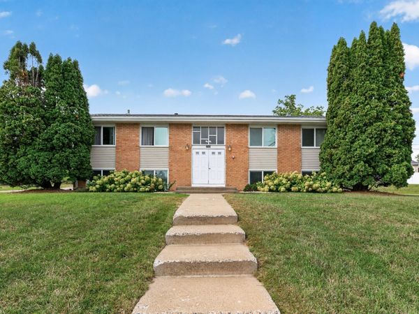 2733 Virginia Avenue N, New Hope, MN 55427