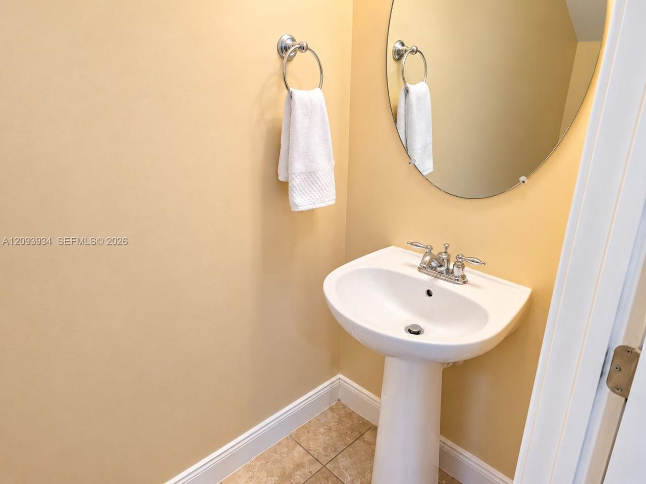1015 Pinewood Lake Ct , Unit 1015, Greenacres, FL 33415 Photo