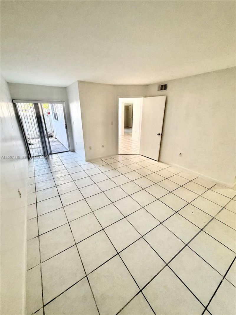 7611 SW 153rd Ct, Unit 103, Miami, FL 33193 Photo