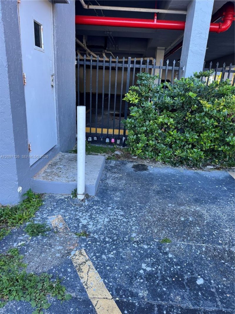 1470 NE 125th Ter , Unit 205, North Miami, FL 33161 Photo