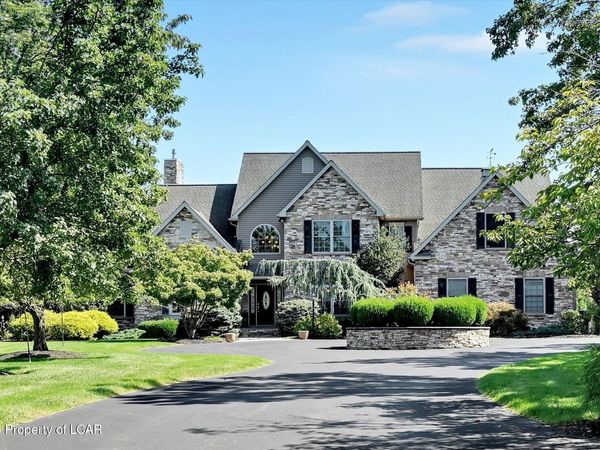 37 Kara Lane, Bloomsburg, PA 17815