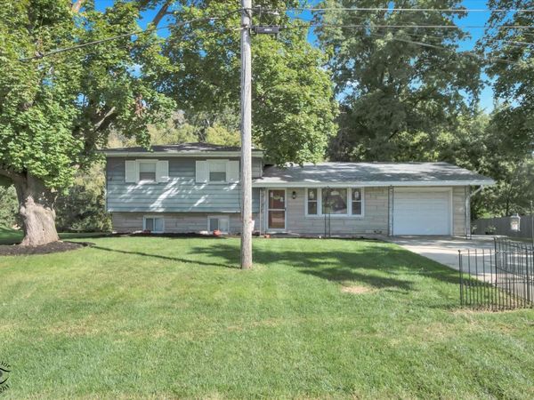 509 Old Hickory Road , New Lenox, IL 60451