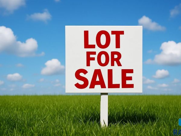 317 N Main St, Lennox, SD 57039