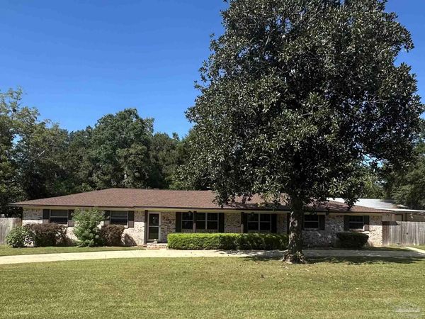 308 Vera St, Pensacola, FL 32514