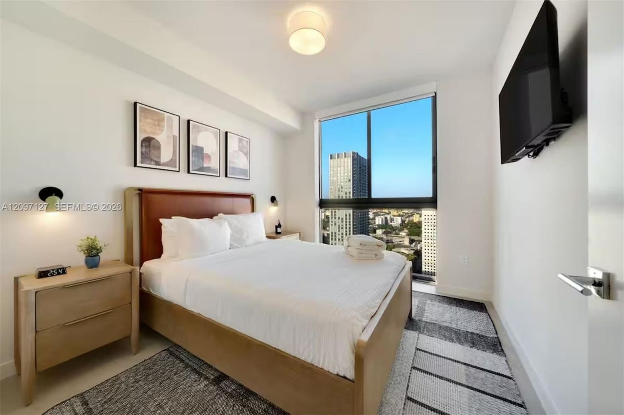 11 NE 6th St , Unit 3214, Miami, FL 33132 Photo