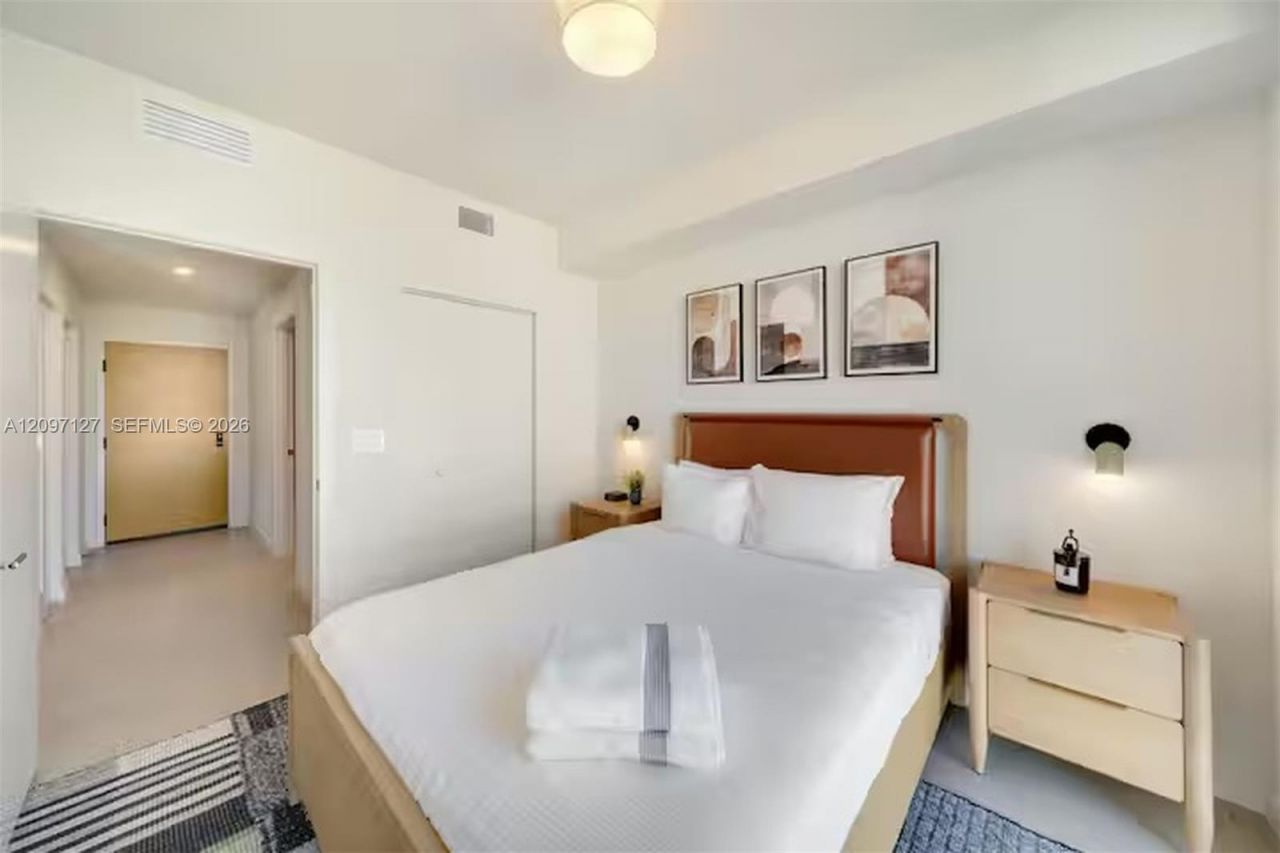 11 NE 6th St , Unit 3214, Miami, FL 33132 Photo