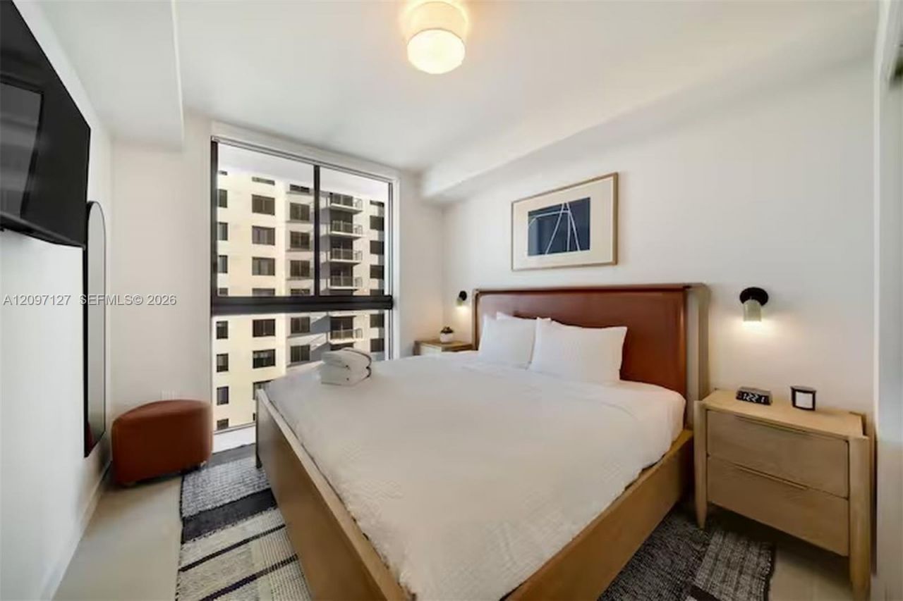 11 NE 6th St , Unit 3214, Miami, FL 33132 Photo