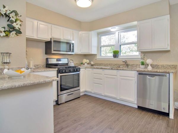 6904 Yorkston Street , Watauga, TX 76148