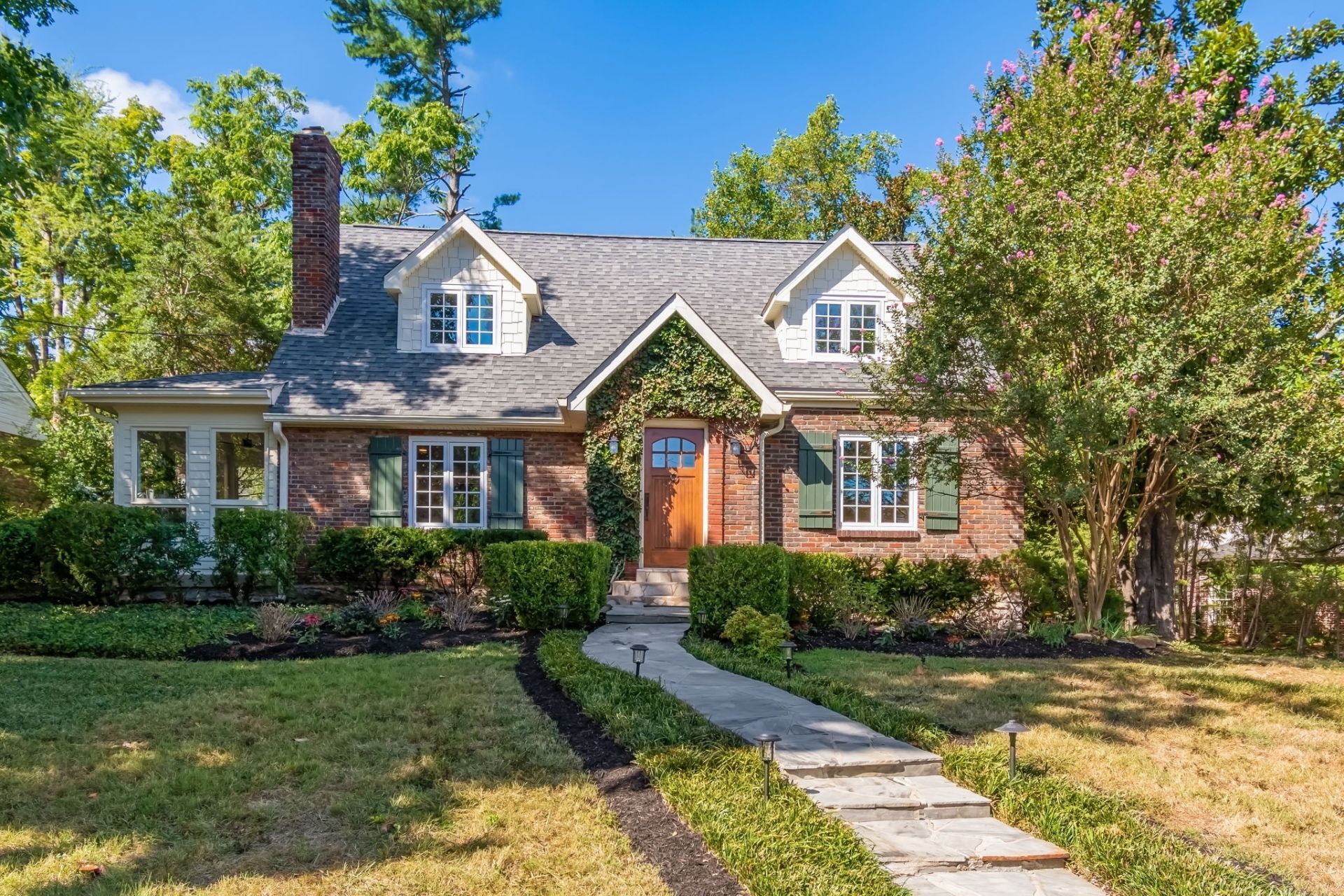 2709 Wortham Ave, Nashville, TN 37215 Main Photo