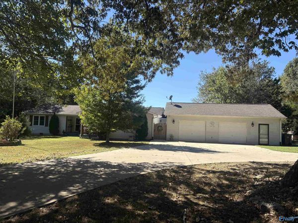 460 Brooks Church Road, Hazel Green, AL 35750
