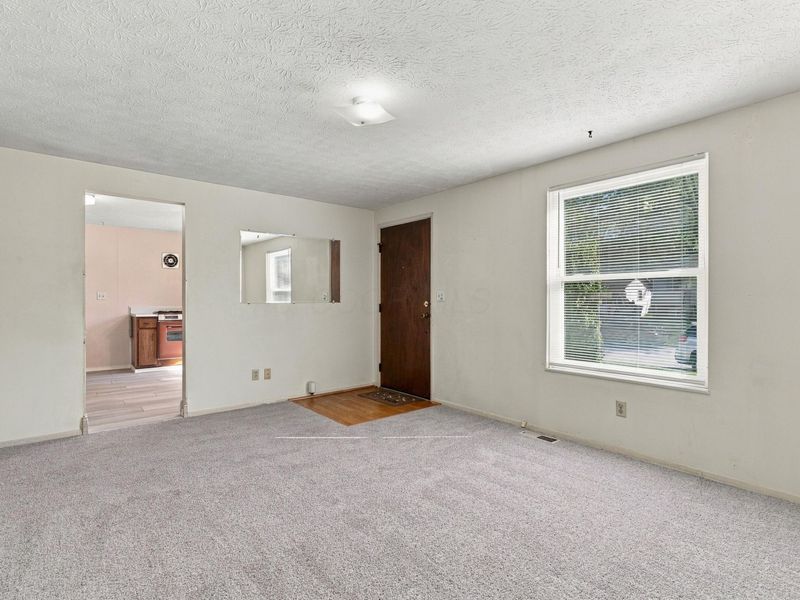 2255 Cardston Drive, Columbus, OH 43232 Photo 12