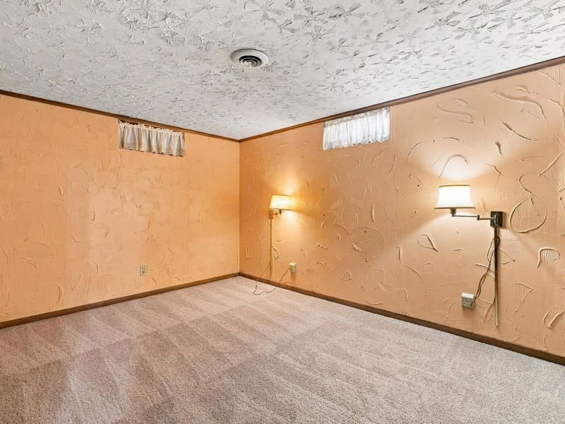 2255 Cardston Drive, Columbus, OH 43232 Photo 30